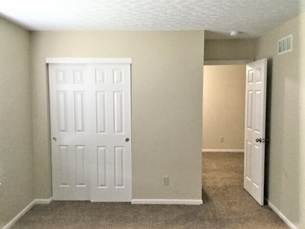 Building Photo - 742 Keltoncrest Dr