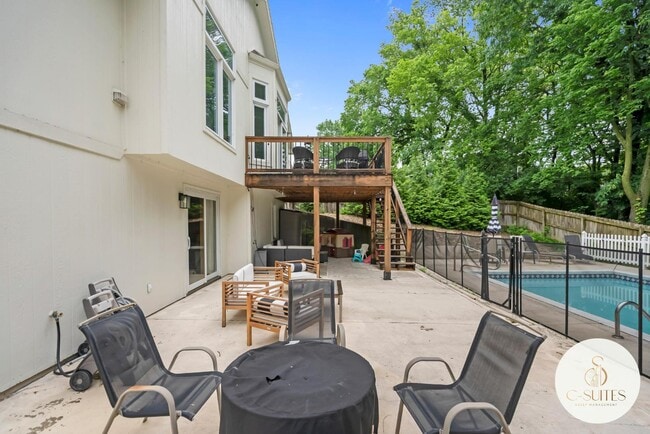 Building Photo - 1709 NW 33rd Pl