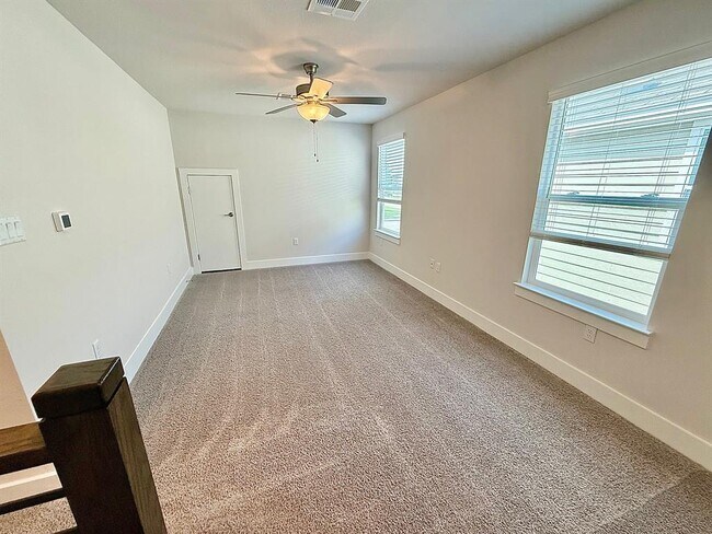 Building Photo - 15705 Oglethorpe Dr
