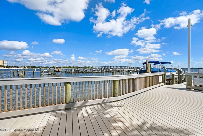 Building Photo - 102 Riverside Dr