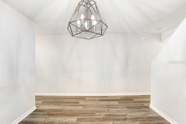 Building Photo - 37669 Aaralyn Rd