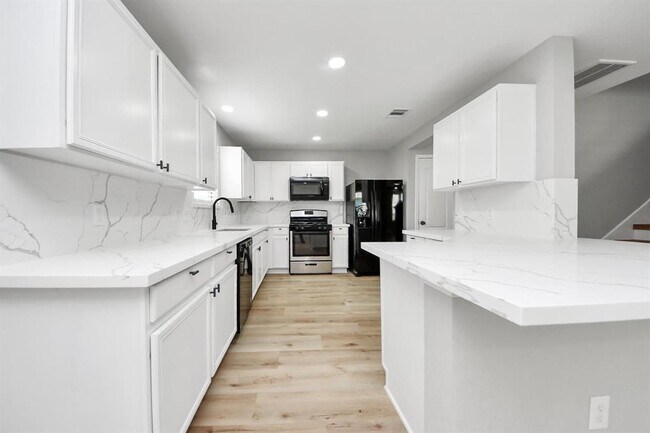 Building Photo - 354 Remington Harbor Ct