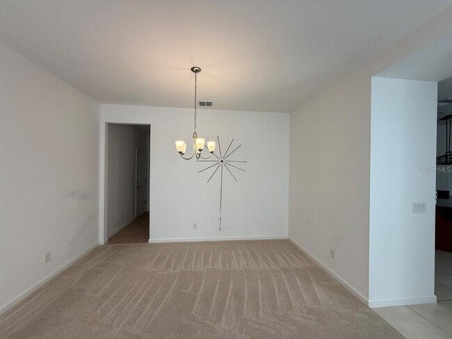 Building Photo - 3219 Stratton Cir