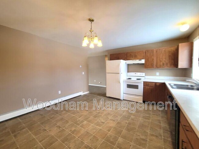 Building Photo - 509 N 16th Ave