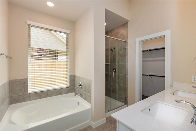 Building Photo - 5063 Hazel Orch Dr