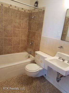 Building Photo - 110 Dorsey St