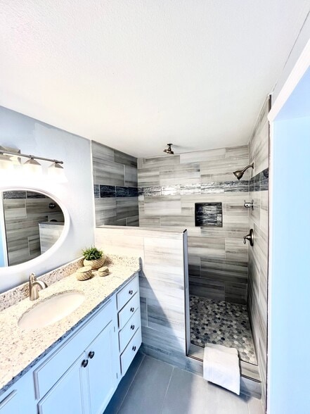 Building Photo - 33 Azalea Dr