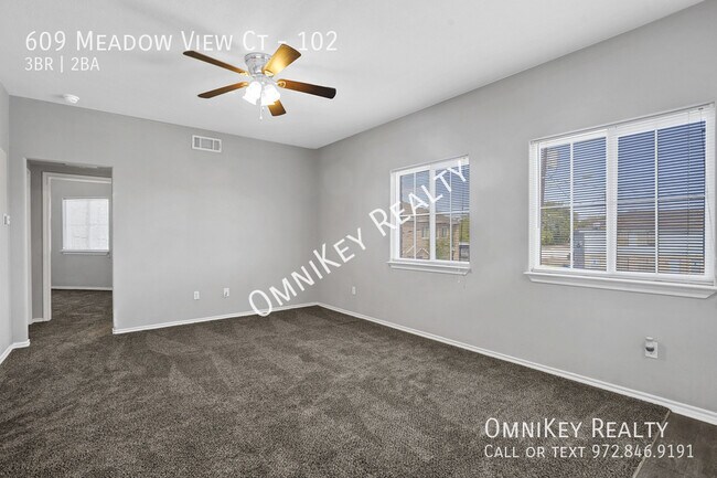 Building Photo - 609 Meadow View Ct