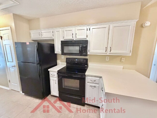 Building Photo - 8339 Honey Dew Cove
