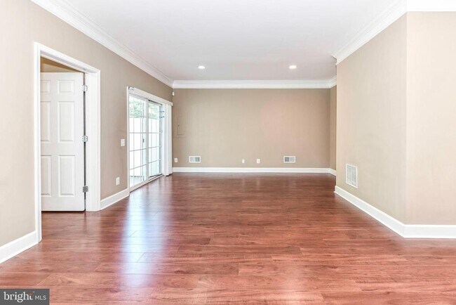 Building Photo - 42832 Bittner Square