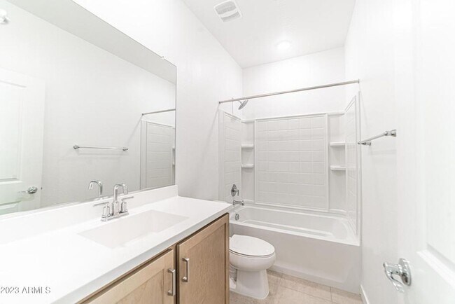 Building Photo - 3bed, 2bath Home