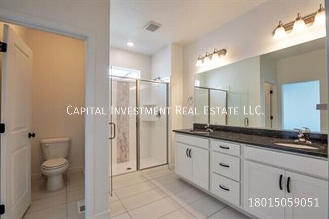 Building Photo - 4692 Camellia Ln