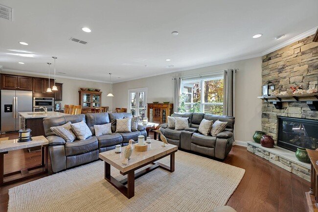 Building Photo - Sparkling clean 4 bedroom home in Spring H...
