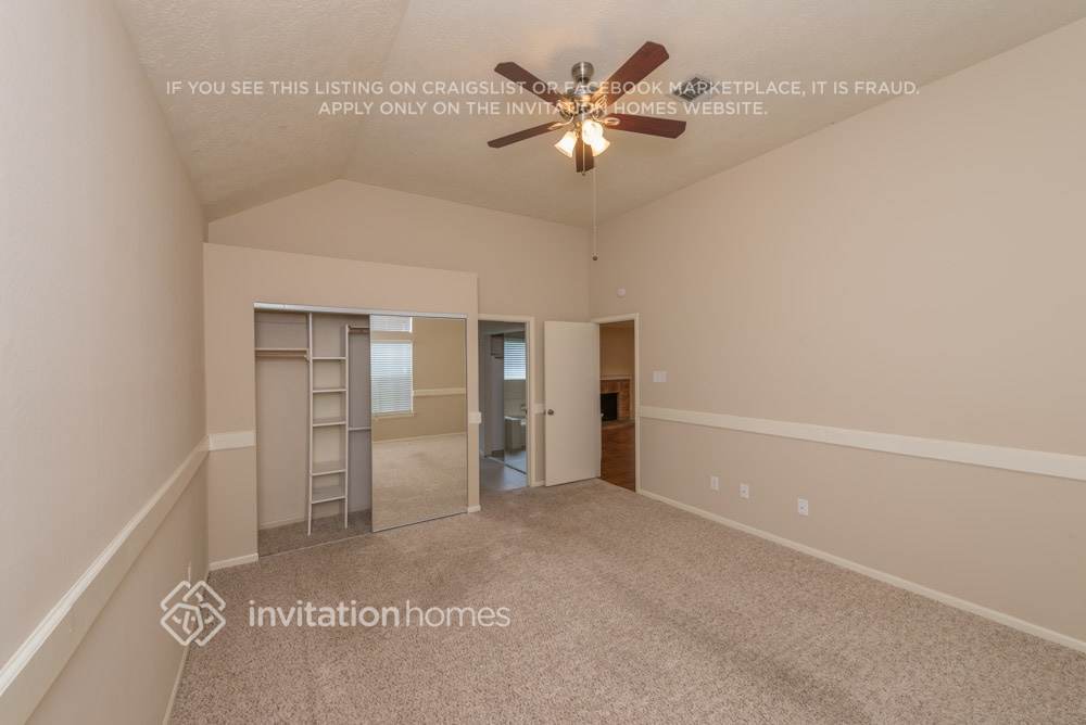 Building Photo - 15119 Manor Hill Dr