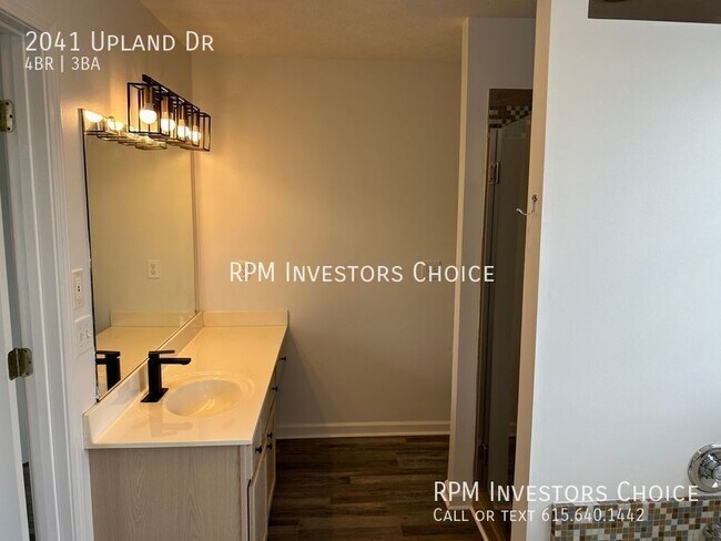 Building Photo - 2041 Upland Dr
