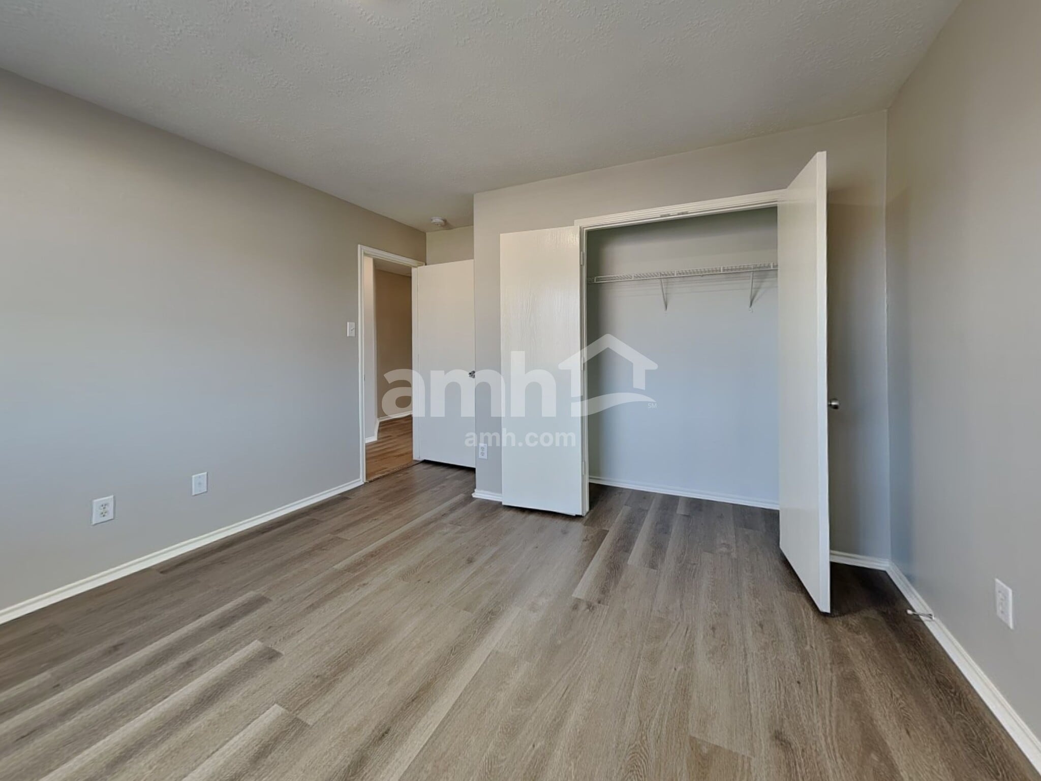 Building Photo - 7222 Winter Song Dr