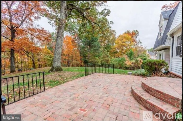 Building Photo - 7110 Ayers Meadow Ln