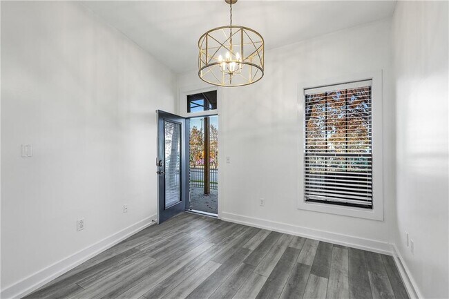 Building Photo - 791 Wylie St SE