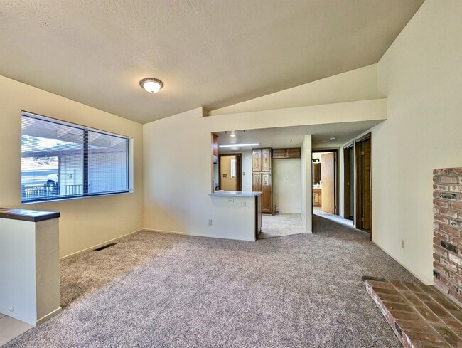 Building Photo - 16481 Tony Ct