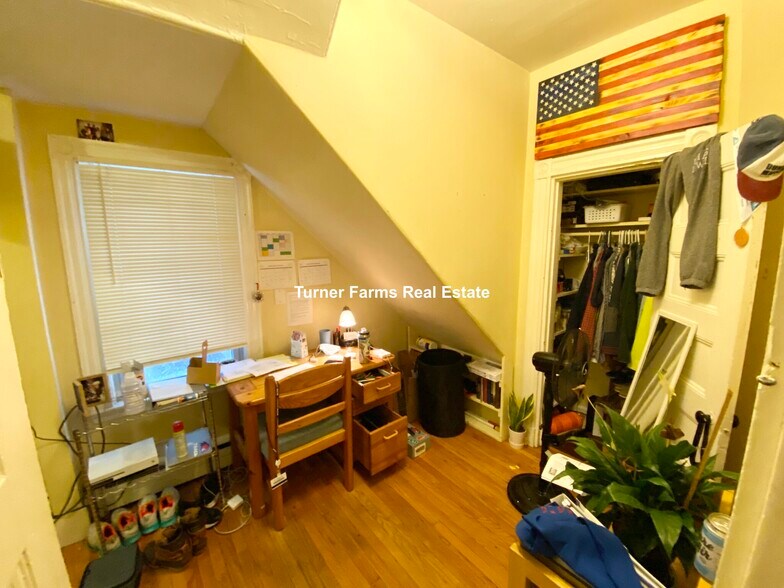 Building Photo - 34 Cherokee St