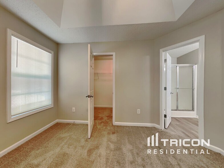 Building Photo - 294 3rd Ave