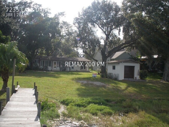 Building Photo - 7235 Lake Dr