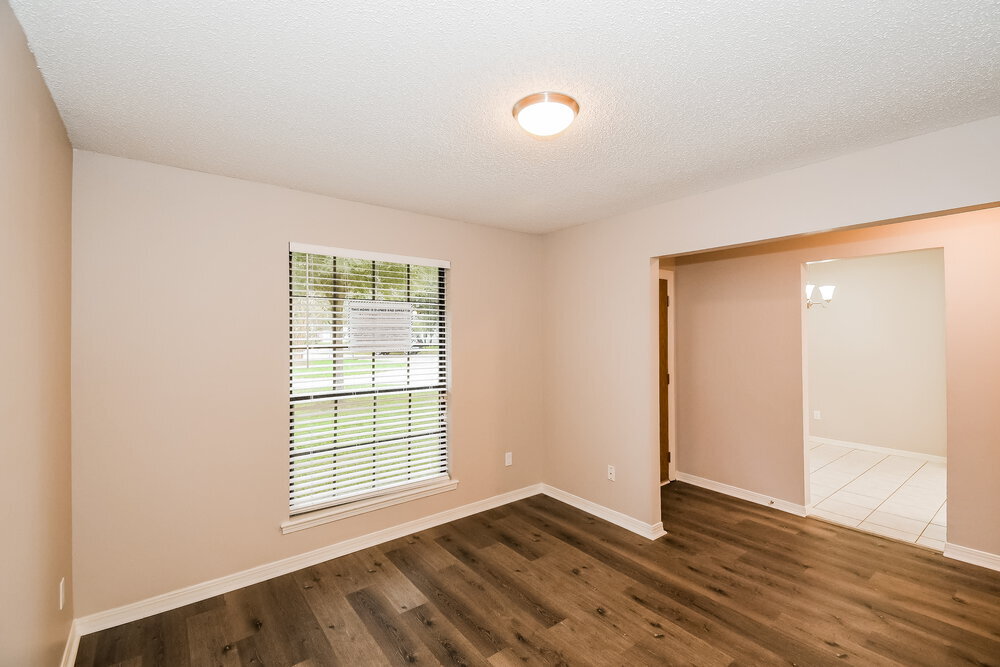 Building Photo - 3667 Lumberjack Cir N