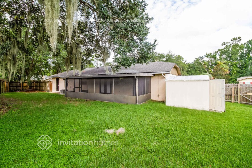 Building Photo - 850 Big Buck Cir