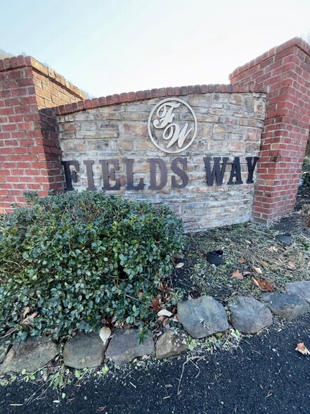 Building Photo - 111 Renee Ln