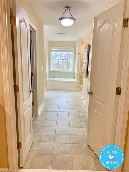 Building Photo - 2050 Cold Creek Ct