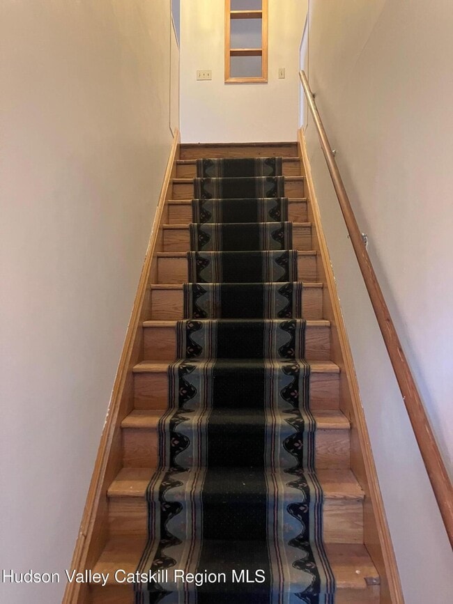 Building Photo - 274 N Rd