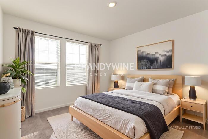 Building Photo - 1650 Effra Wy