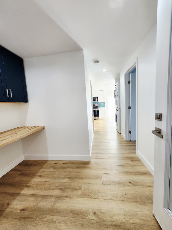 Building Photo - 2407 Abbot Kinney Blvd