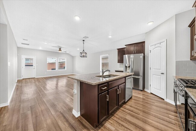 Building Photo - 7826 Bullrider Dr