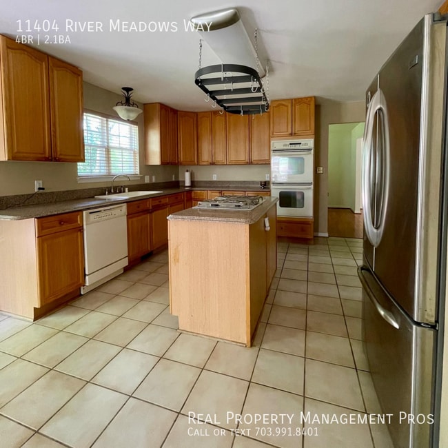 Building Photo - 11404 River Meadows Way