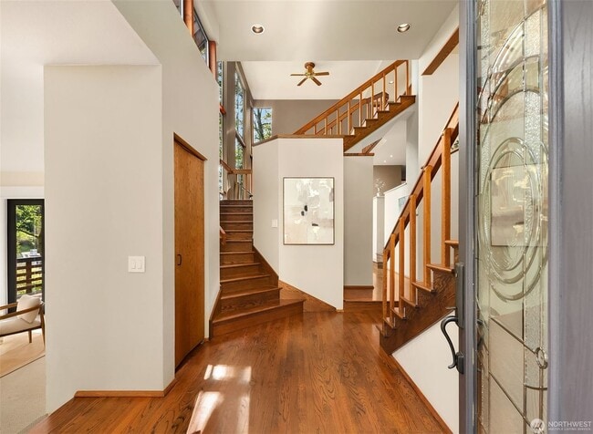 Building Photo - 3bd/2.25ba Edmonds House