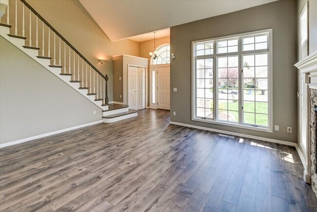 Building Photo - Beautifully updated 4 bedroom home in Southbridge, Waunakee