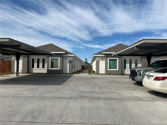 Primary Photo - 10 S Yankton St