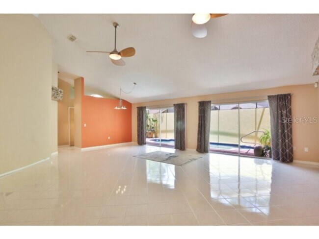 Building Photo - 4700 Tivoli Ave