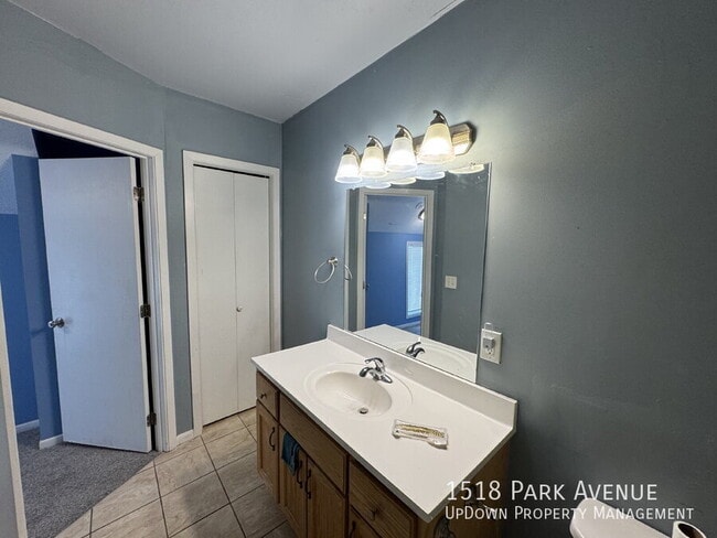 Building Photo - 1518 Park Ave