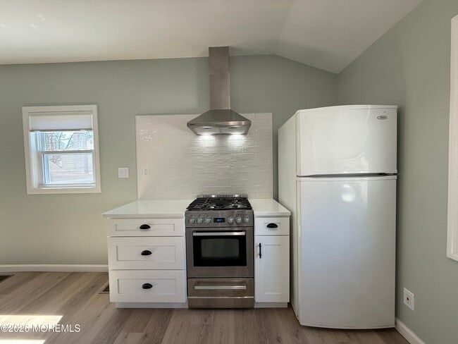 Building Photo - 1305 L St