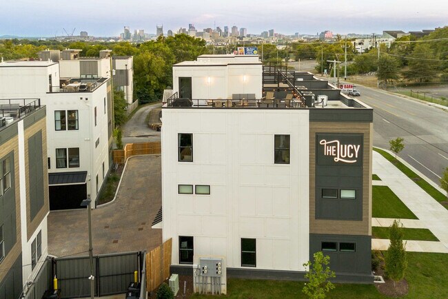 Building Photo - 89 Lucile St