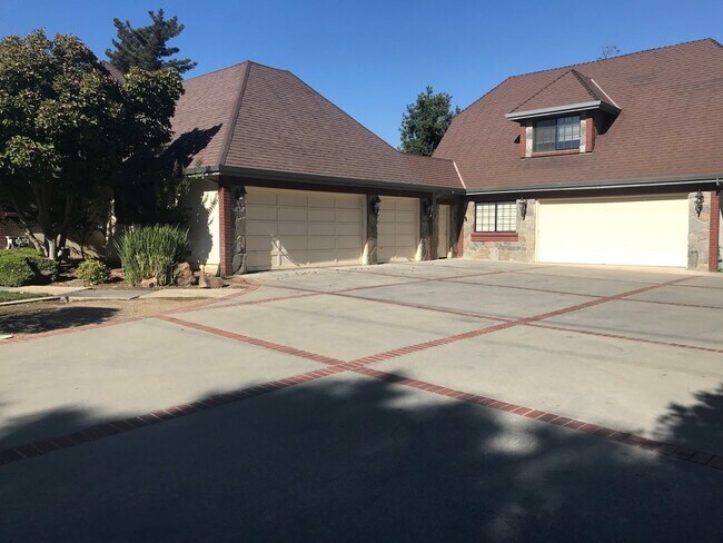 Building Photo - MORGAN HILL Expansive 6 bedroom, 4.5 bathroom home