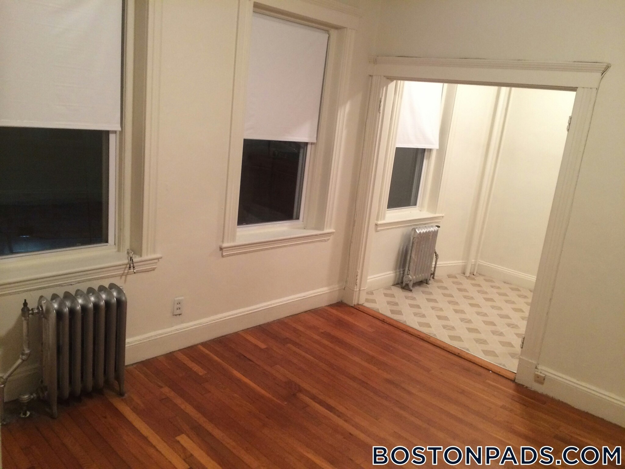 Building Photo - 231 Park Dr