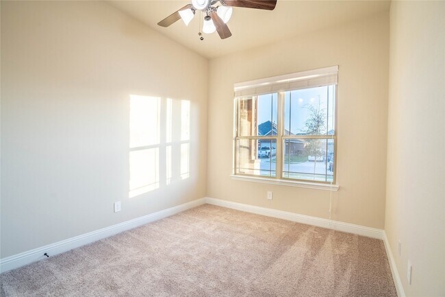 Building Photo - 312 Delaford Dr