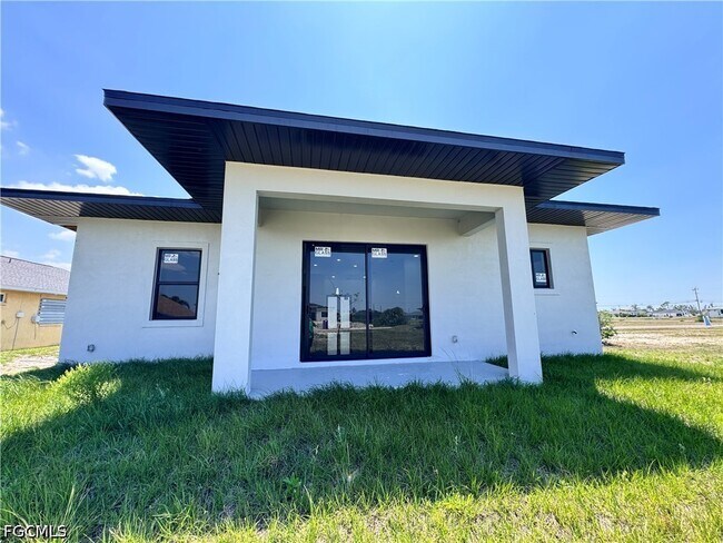 Building Photo - 2726 NW 41st Pl