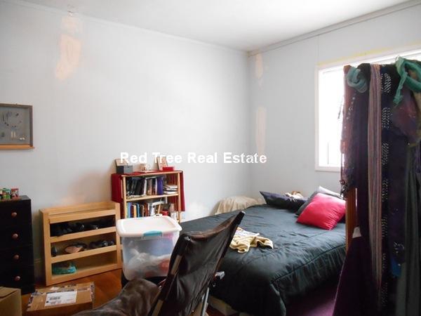 Building Photo - 40 Orchard Rd