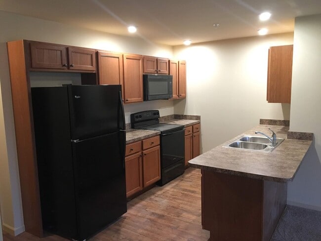 Building Photo - Beautiful 3 Bedroom Townhome in Mt. Joy