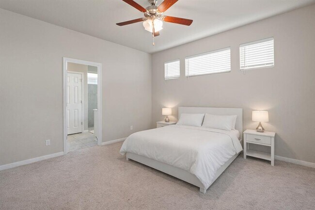 Building Photo - 159 MacArthur Dr