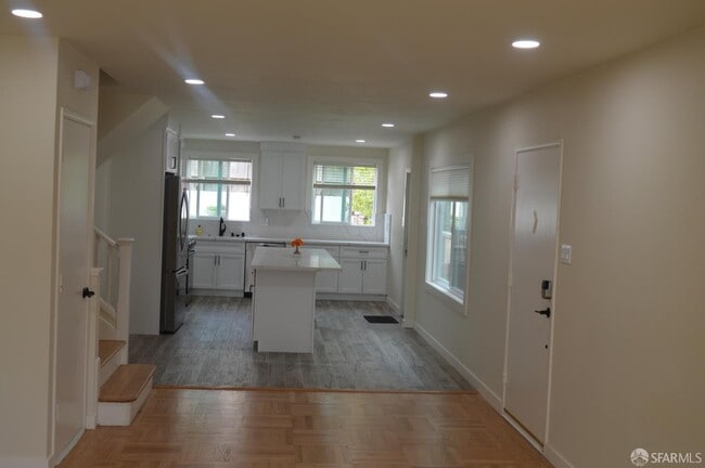 Building Photo - 87 Lakemont Dr